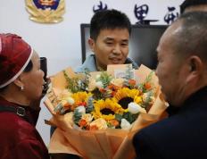 世界杯规则-走失33年！广东网球教练返回贵州认亲：曾以为此生无缘再见父母