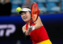 worldcup-网球联合杯-中国0-3加拿大 朱琳遭逆张之臻开局被破发